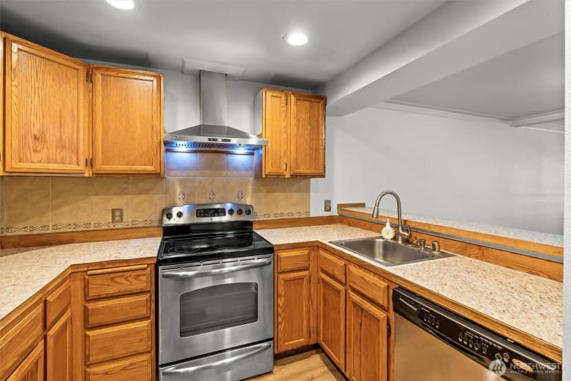 Property photo for 2630 S 226th Street #c103, Des Moines photo 8