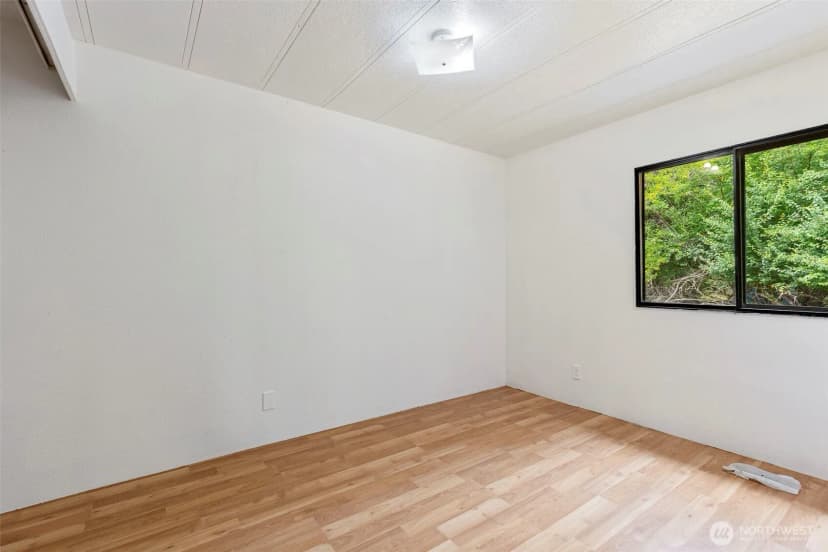 Property photo for 650 W Griffiths Lane, Seabeck photo 17