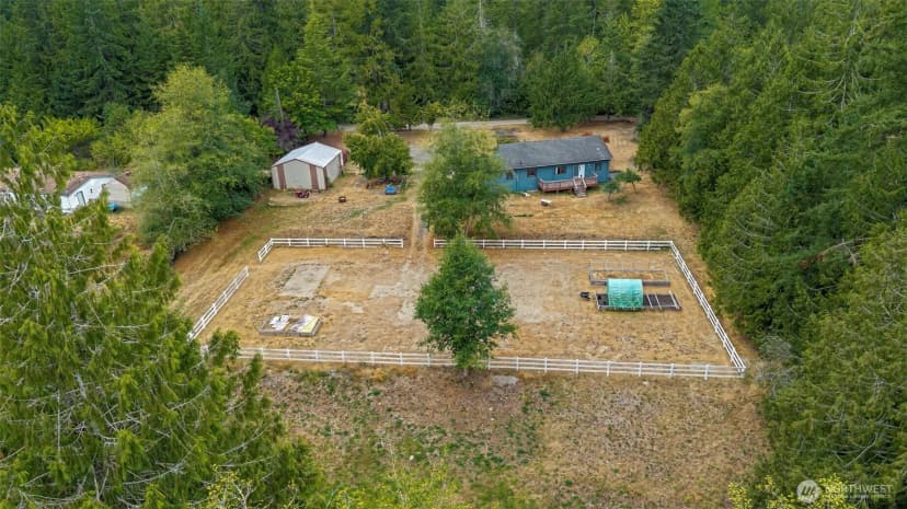 Property photo for 650 W Griffiths Lane, Seabeck photo 30