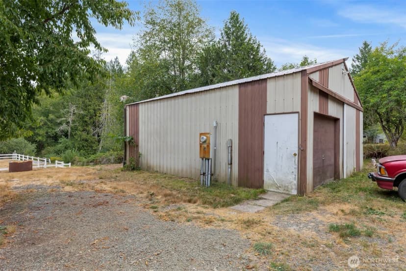 Property photo for 650 W Griffiths Lane, Seabeck photo 31
