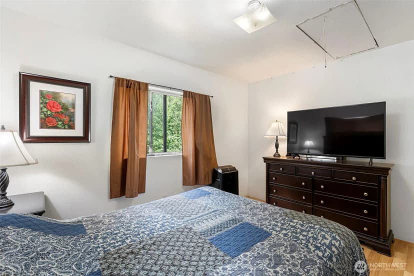 Property photo for 650 W Griffiths Lane, Seabeck photo 26