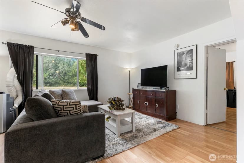 Property photo for 650 W Griffiths Lane, Seabeck photo 9