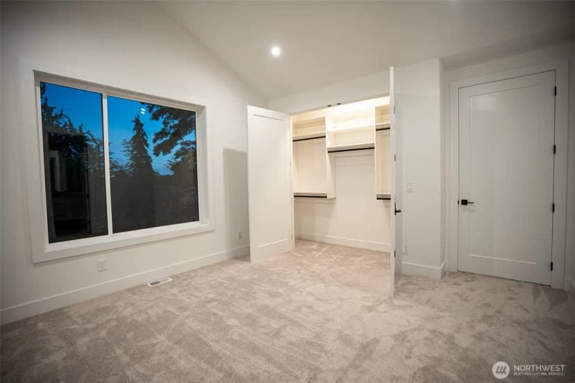 Property photo for 917 N 30th Street, Renton photo 12