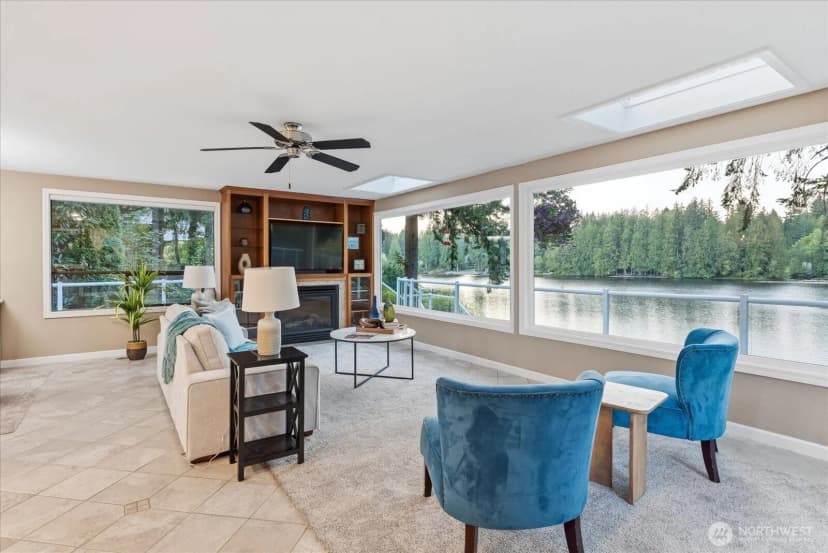 Property photo for 2053 E Beaver Lake Drive Se, Sammamish photo 12