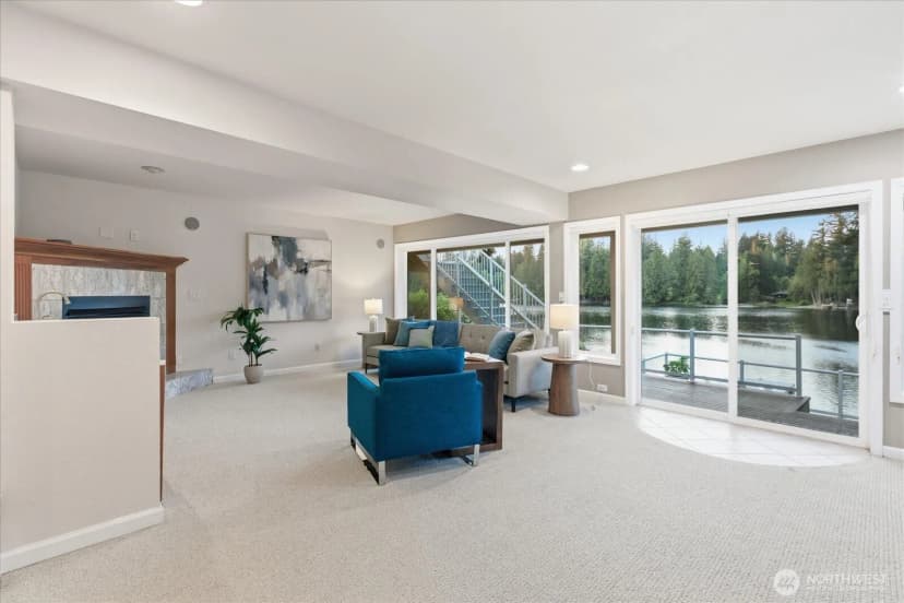 Property photo for 2053 E Beaver Lake Drive Se, Sammamish photo 32