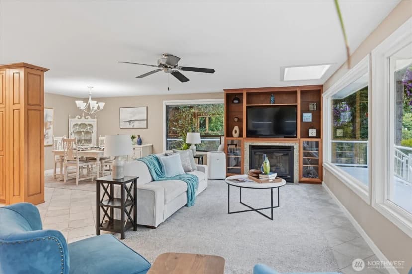 Property photo for 2053 E Beaver Lake Drive Se, Sammamish photo 15
