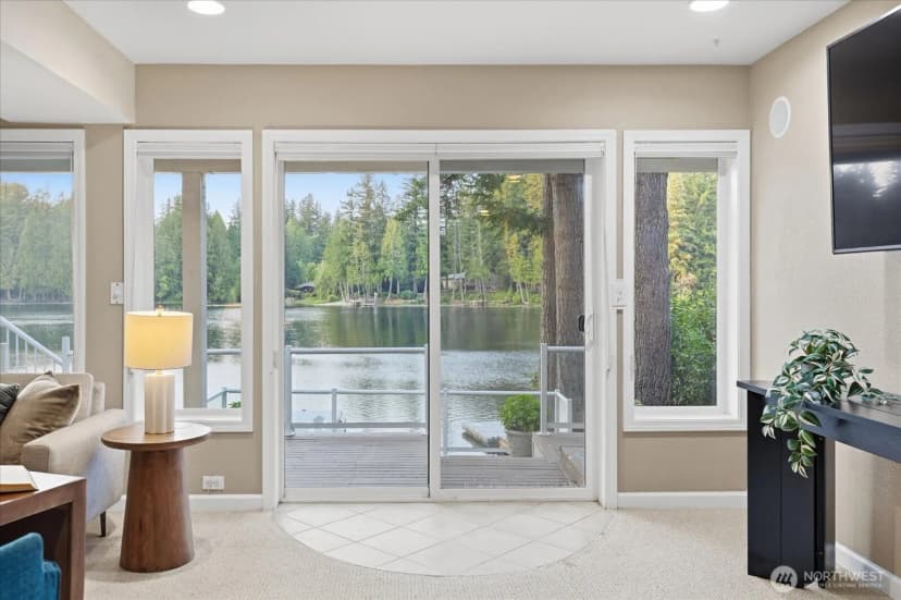 Property photo for 2053 E Beaver Lake Drive Se, Sammamish photo 30