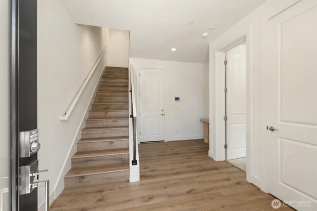 Property photo for 10811 (hs 109) 120th Lane Ne #a, Kirkland photo 4