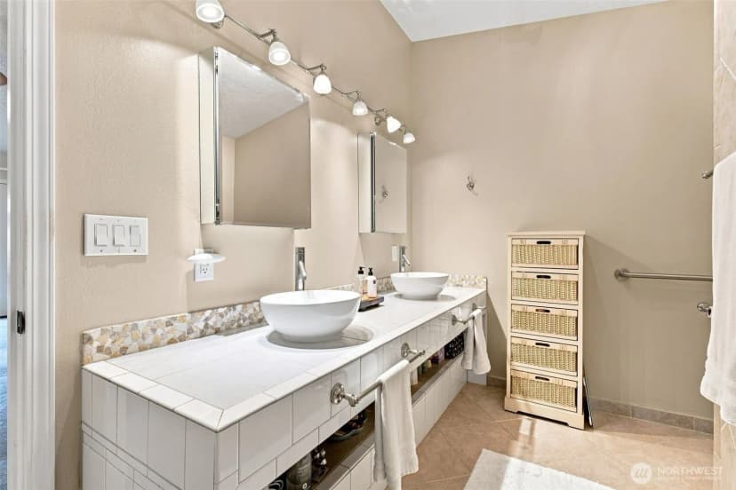 Property photo for 6087 Sunset Ave Ne, Bremerton photo 22