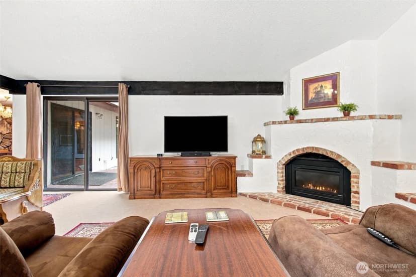 Property photo for 6087 Sunset Ave Ne, Bremerton photo 9