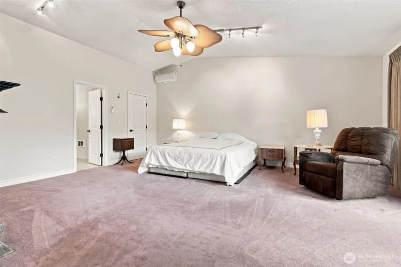 Property photo for 6087 Sunset Ave Ne, Bremerton photo 25