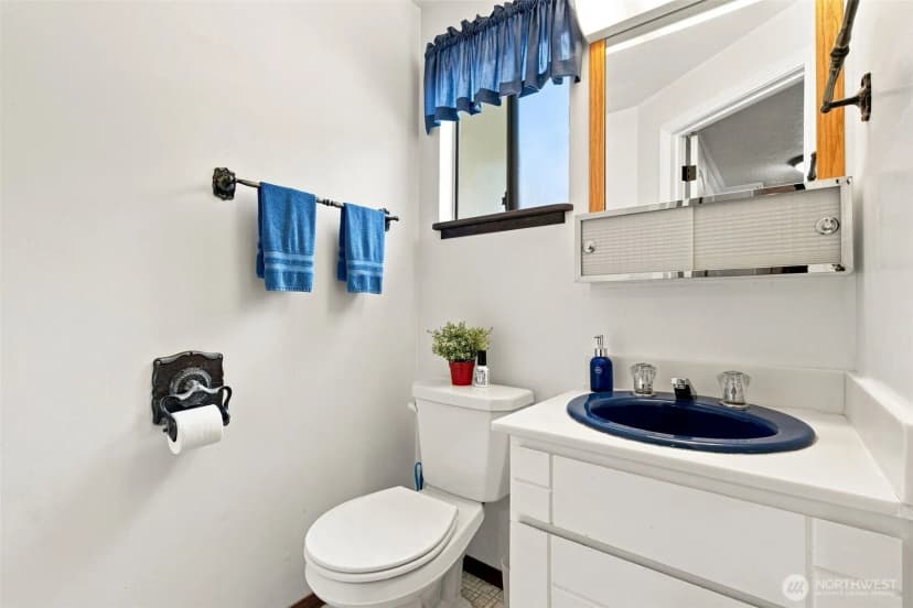 Property photo for 6087 Sunset Ave Ne, Bremerton photo 28