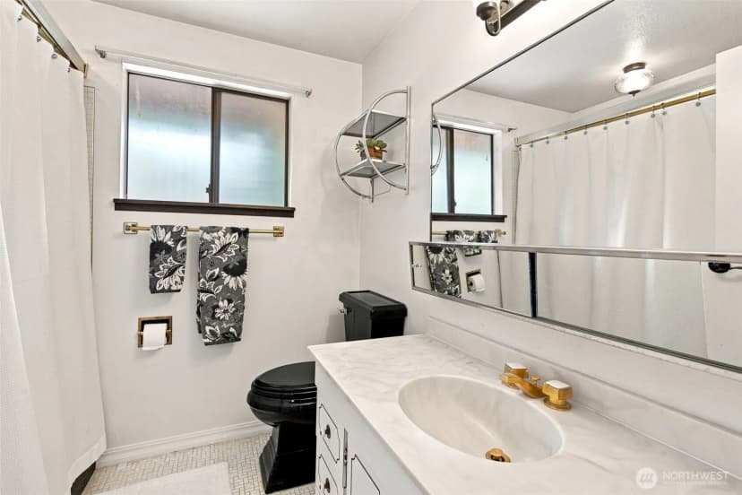 Property photo for 6087 Sunset Ave Ne, Bremerton photo 36