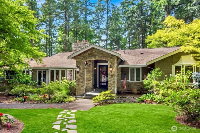 Property photo for 2853 134th Ave Ne, Bellevue