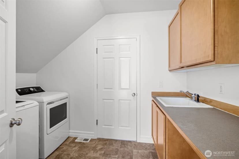 Property photo for 17301 Se 185th Street, Renton photo 25