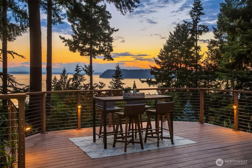 Property photo for 6029 95th Place Sw, Mukilteo photo 2