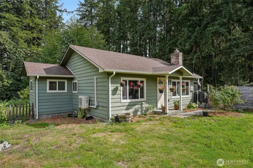 Property photo for 6605 Sidney Road Sw, Port Orchard photo 2