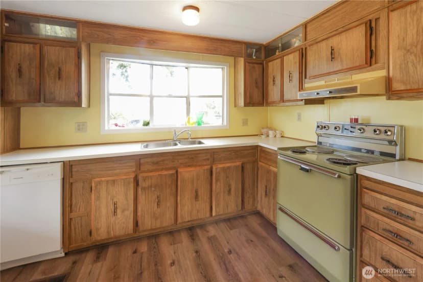 Property photo for 3516 Harrison Avenue #e, Centralia photo 18