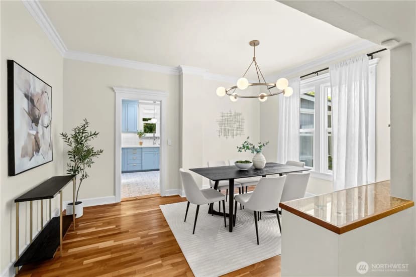 Property photo for 324 27th Avenue E, Seattle photo 10