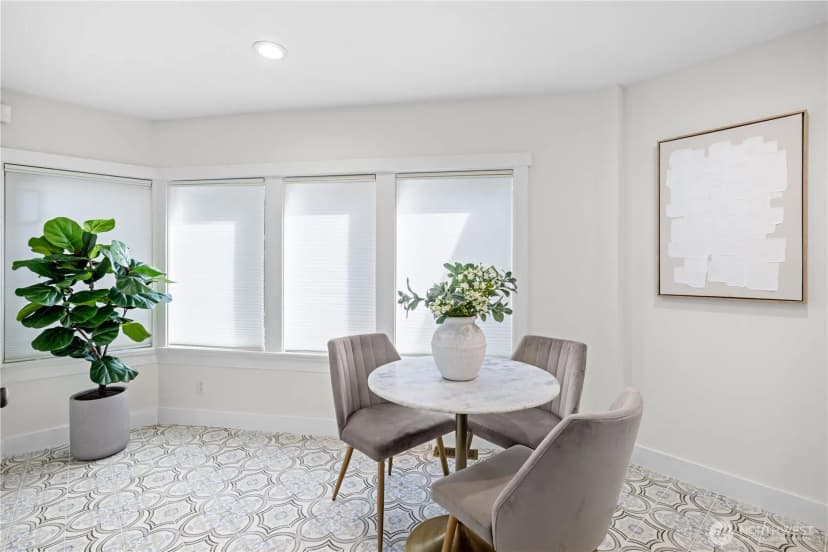 Property photo for 324 27th Avenue E, Seattle photo 16