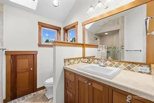 Property photo for 324 27th Avenue E, Seattle photo 22