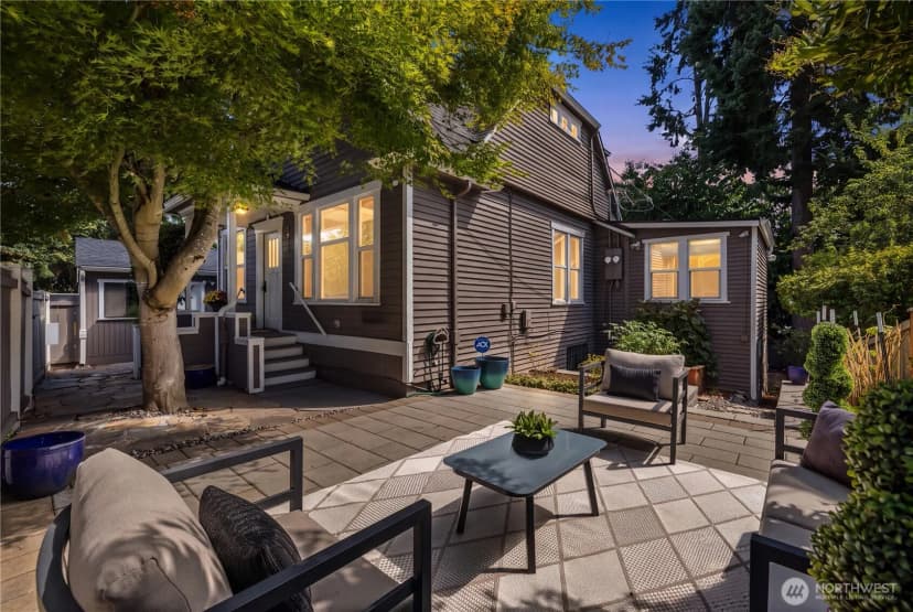Property photo for 324 27th Avenue E, Seattle photo 37