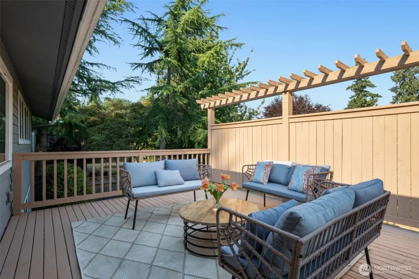 Property photo for 136 128th Avenue Ne, Bellevue photo 34