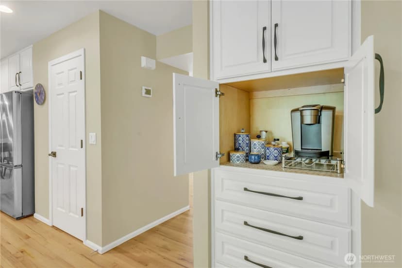 Property photo for 4335 279th Avenue Ne, Redmond photo 15