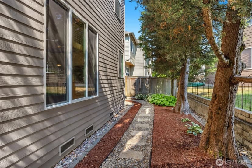 Property photo for 21321 37th Avenue Se, Bothell photo 40