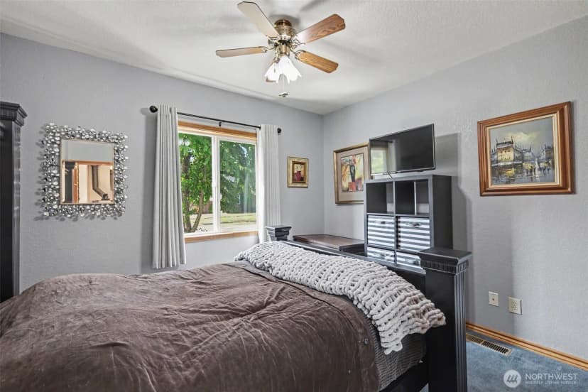 Property photo for 202 E Street Sw, Auburn photo 17