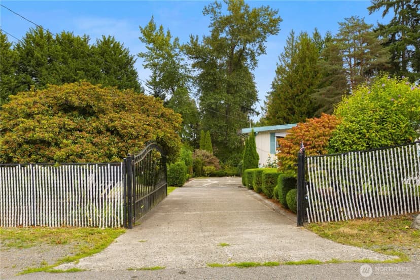 Property photo for 2317 179th Avenue E, Lake Tapps photo 32