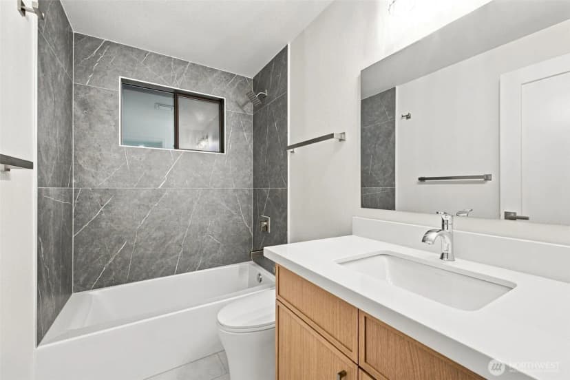 Property photo for 25529 Se 159th Street, Issaquah photo 16