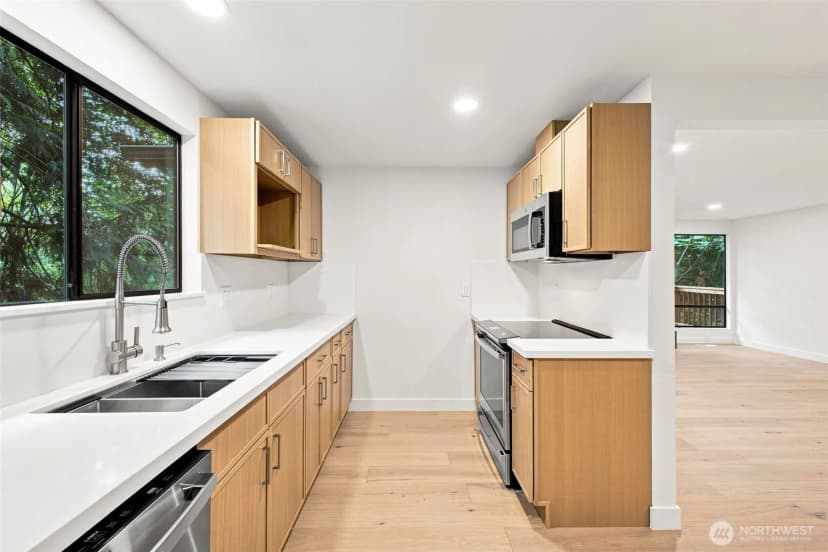 Property photo for 25529 Se 159th Street, Issaquah photo 13