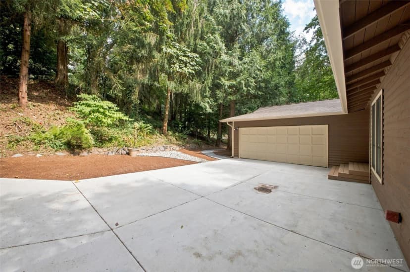 Property photo for 25529 Se 159th Street, Issaquah photo 35