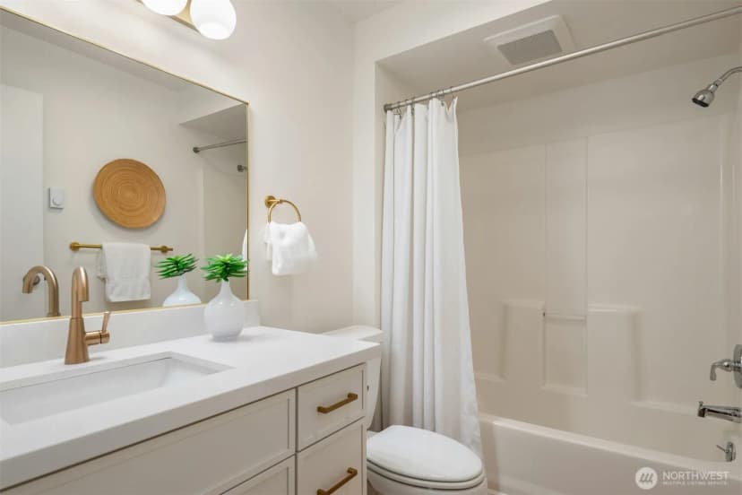 Property photo for 6516 24th Avenue Sw, Seattle photo 31