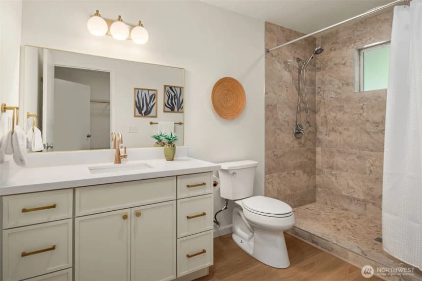 Property photo for 6516 24th Avenue Sw, Seattle photo 17