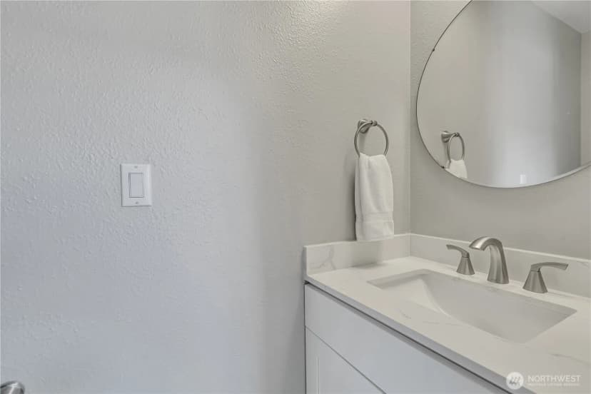 Property photo for 22352 6th Avenue S #2, Des Moines photo 21