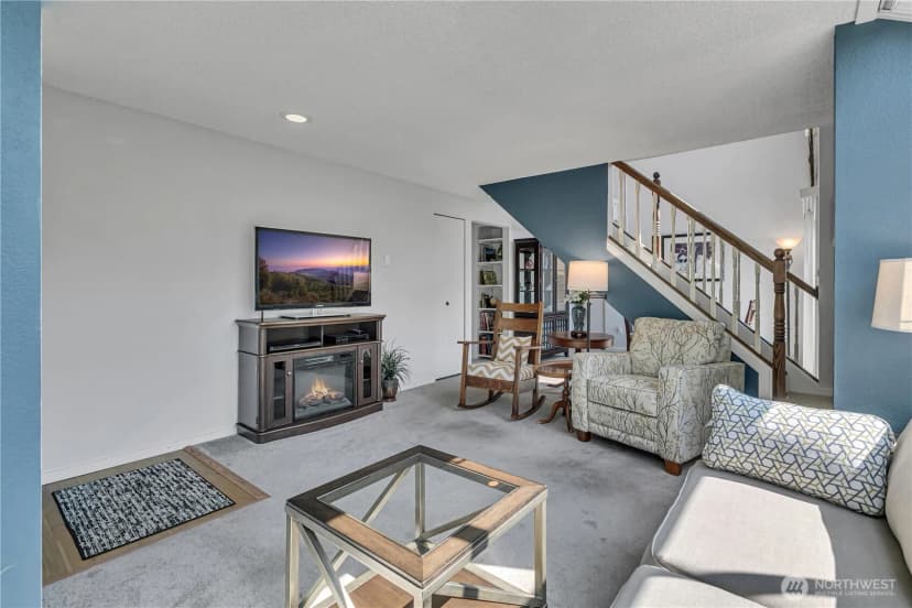 Property photo for 22352 6th Avenue S #2, Des Moines photo 11