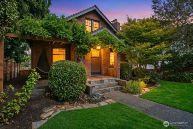 Property photo for 3228 35th Avenue W, Seattle