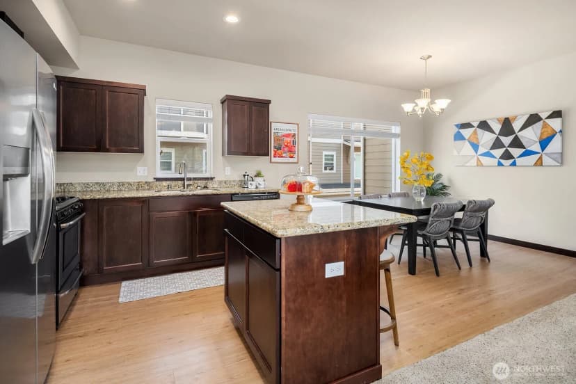Property photo for 7236 212th Street #b, Edmonds photo 11
