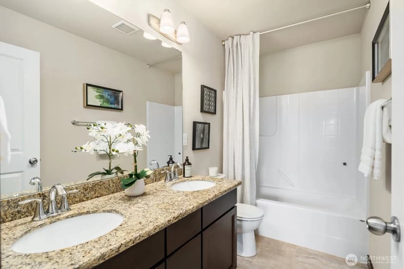 Property photo for 7236 212th Street #b, Edmonds photo 18