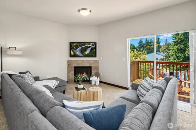 Property photo for 7236 212th Street #b, Edmonds photo 3