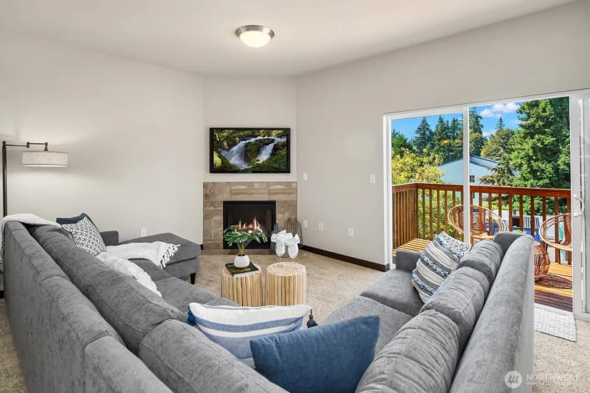 Property photo for 7236 212th Street #b, Edmonds photo 3