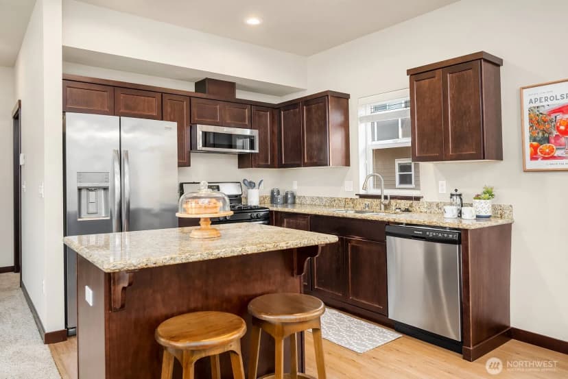 Property photo for 7236 212th Street #b, Edmonds photo 8