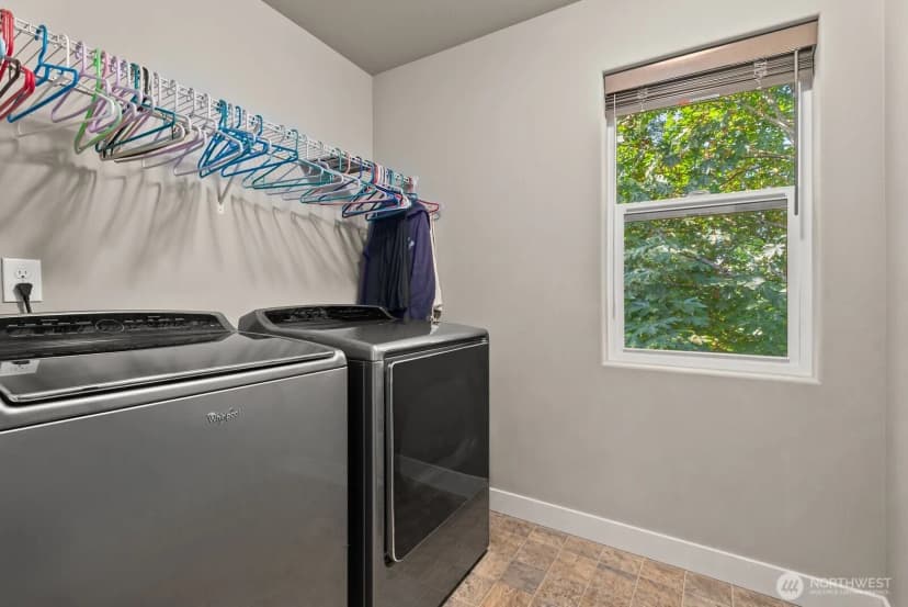 Property photo for 35703 20th Avenue Sw, Federal Way photo 23