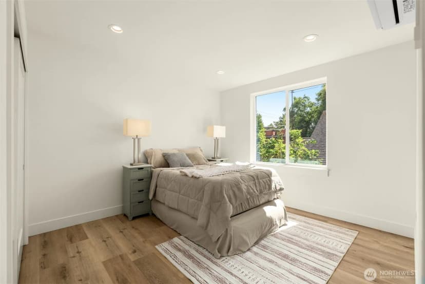 Property photo for 9251 Palatine Avenue N #b, Seattle photo 10