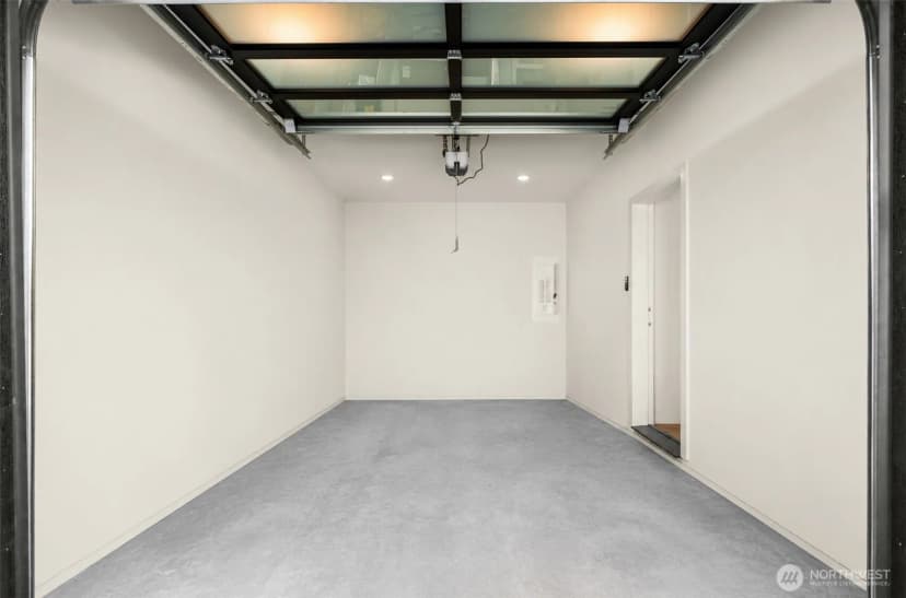 Property photo for 9251 Palatine Avenue N #b, Seattle photo 18