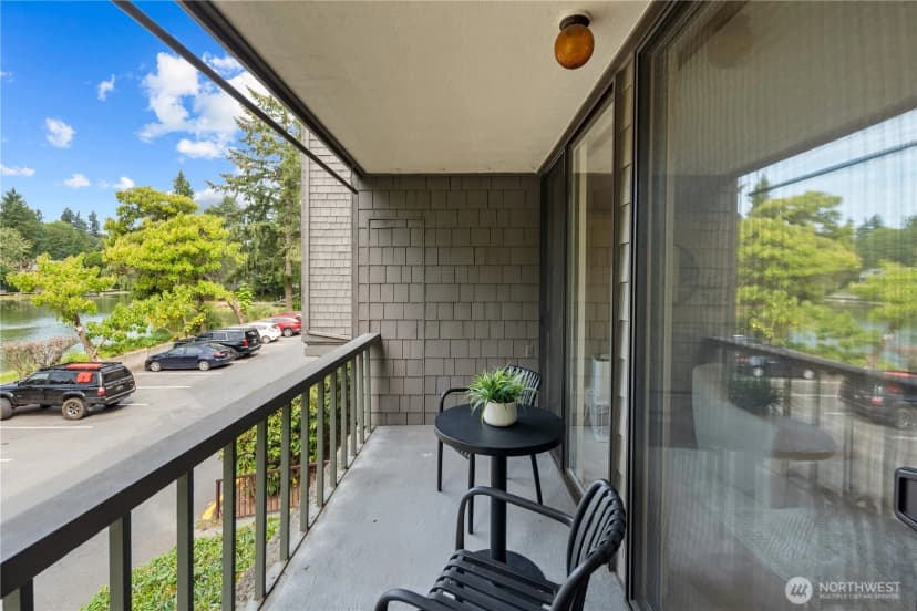 Property photo for 6260 139th Avenue Ne #70, Redmond photo 3