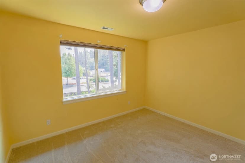 Property photo for 208 Ilwaco Place Se, Renton photo 31