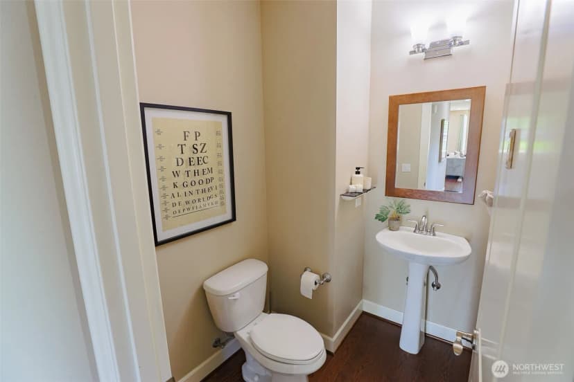 Property photo for 208 Ilwaco Place Se, Renton photo 24